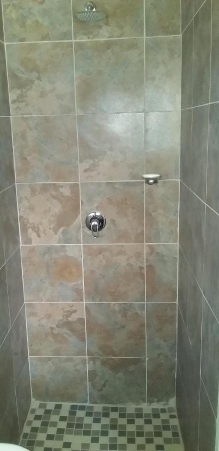 B&B 464 On 22Nd Ave Pretoria-Noord Esterno foto