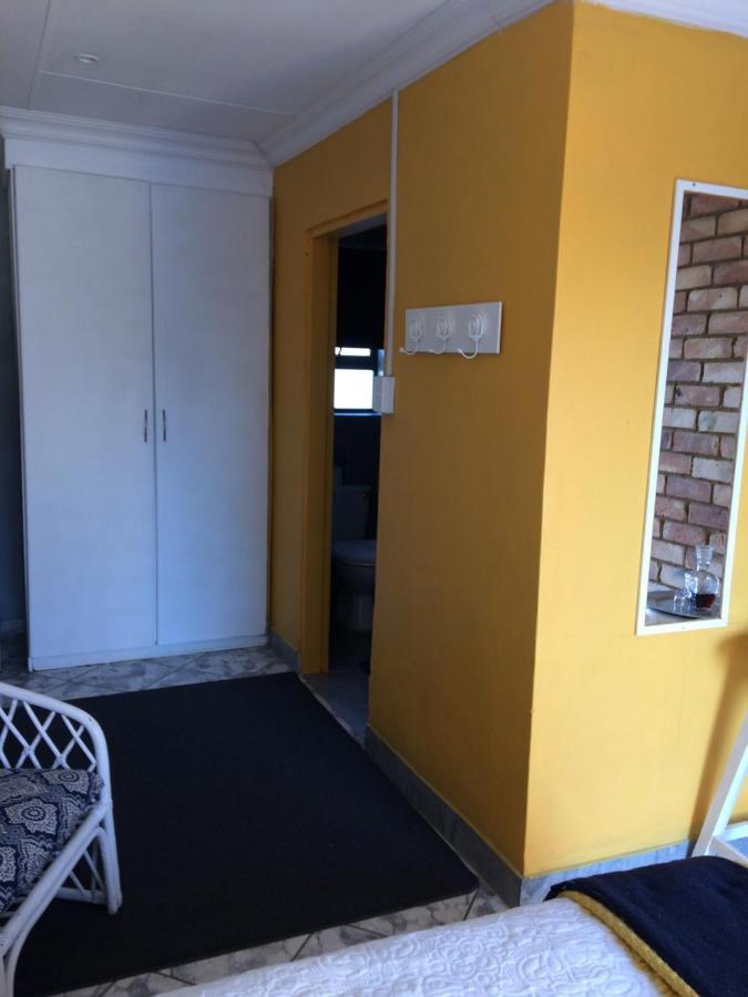 B&B 464 On 22Nd Ave Pretoria-Noord Esterno foto