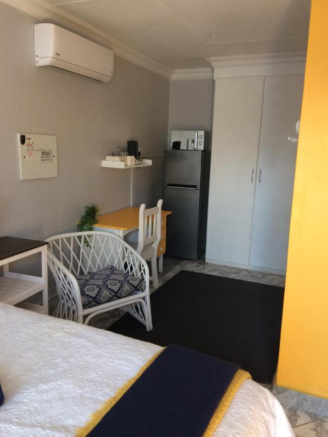 B&B 464 On 22Nd Ave Pretoria-Noord Esterno foto